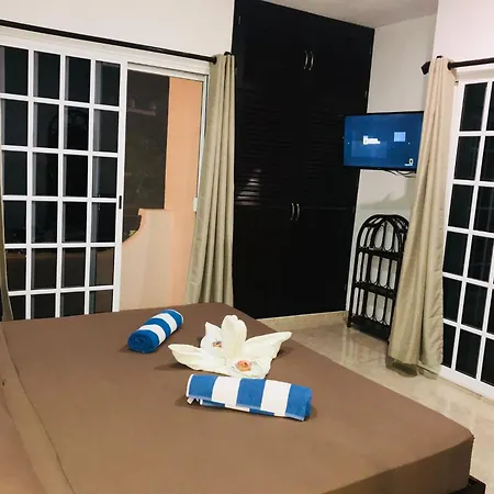 5Th Avenue 3 People Balcony Apartment