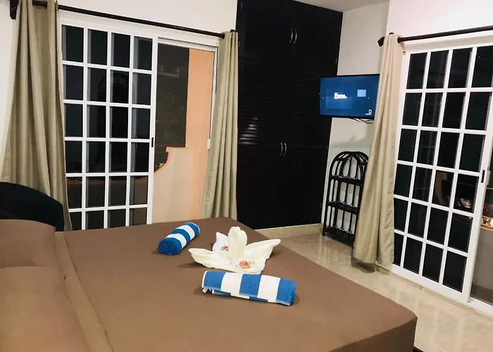 5th Avenue 3 People Balcony Playa del Carmen